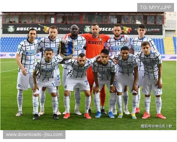 国米强势登顶意甲积分榜榜首蓝黑军团展现冠军气势全力冲击赛季荣耀