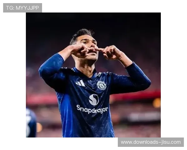 阿莫林如何重塑曼联中场,卡塞米罗角色转变初现端倪 阿莫林如何重塑曼联中场,卡塞米罗角色转变初现端倪